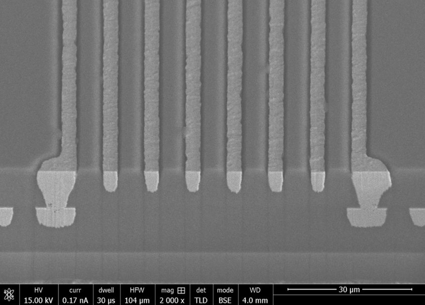 信越化学、後工程半導体パッケージ基板製造装置と新工法を開発